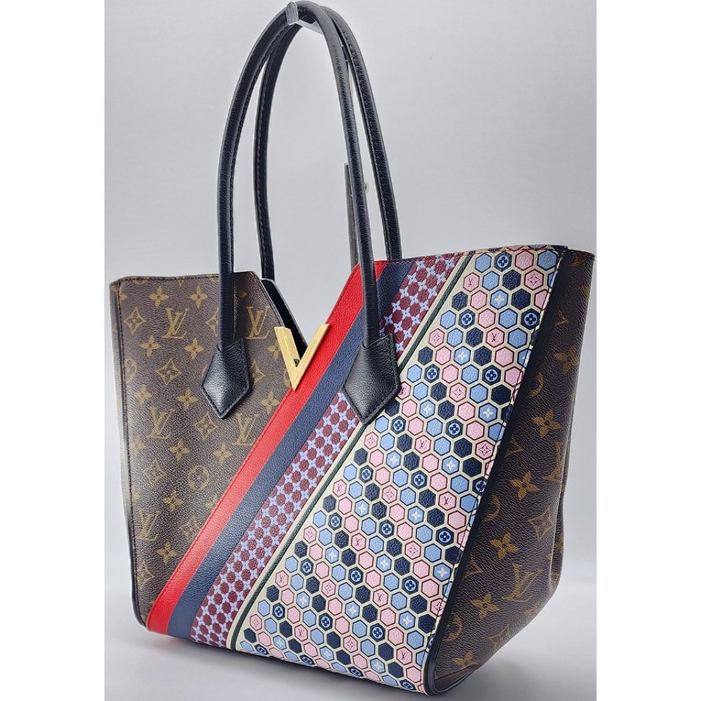 Louis Vuitton Kimono MM Monogram Canvas Bag | Like New Condition - Picture 2 of 7